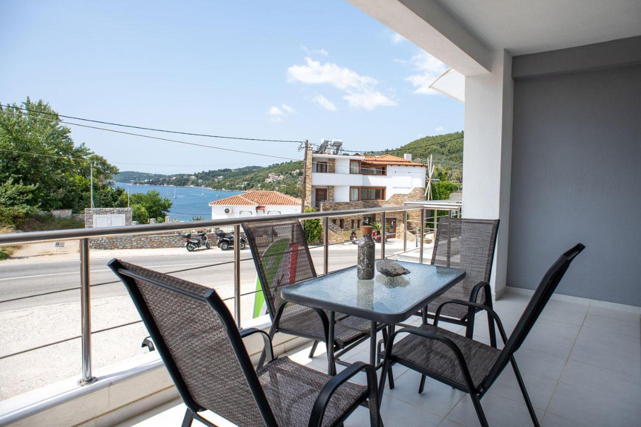 Iridanos Apartments Skiathos Town Exterior photo